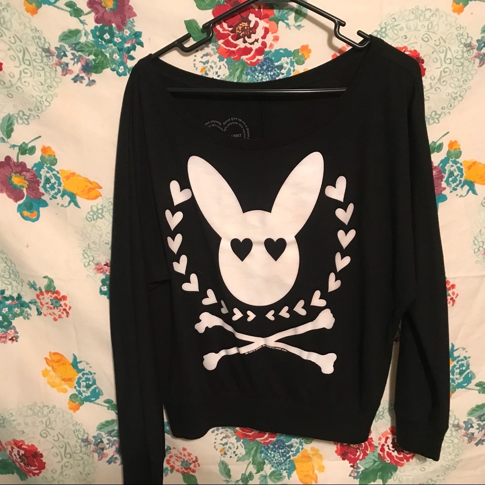 Royal Rabbit - Off the Shoulder Rabbit Design